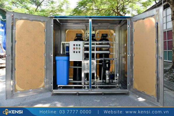 Hệ thống lọc nước RO 500L/H có tủ bảo vệ